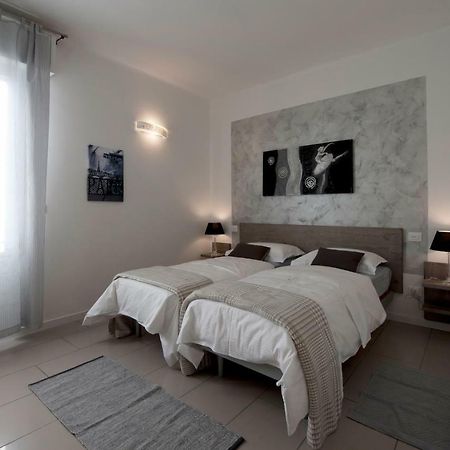 Le Suites - Di Fronte Ospedale Sacro Cuore Negrar Exterior photo